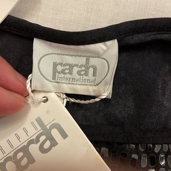 PARAH PAREO COVER.  BLACK SHINY ANIMAL PRINT FRONT. MICROFIBER BACK.  NEW - Picture 5 of 10